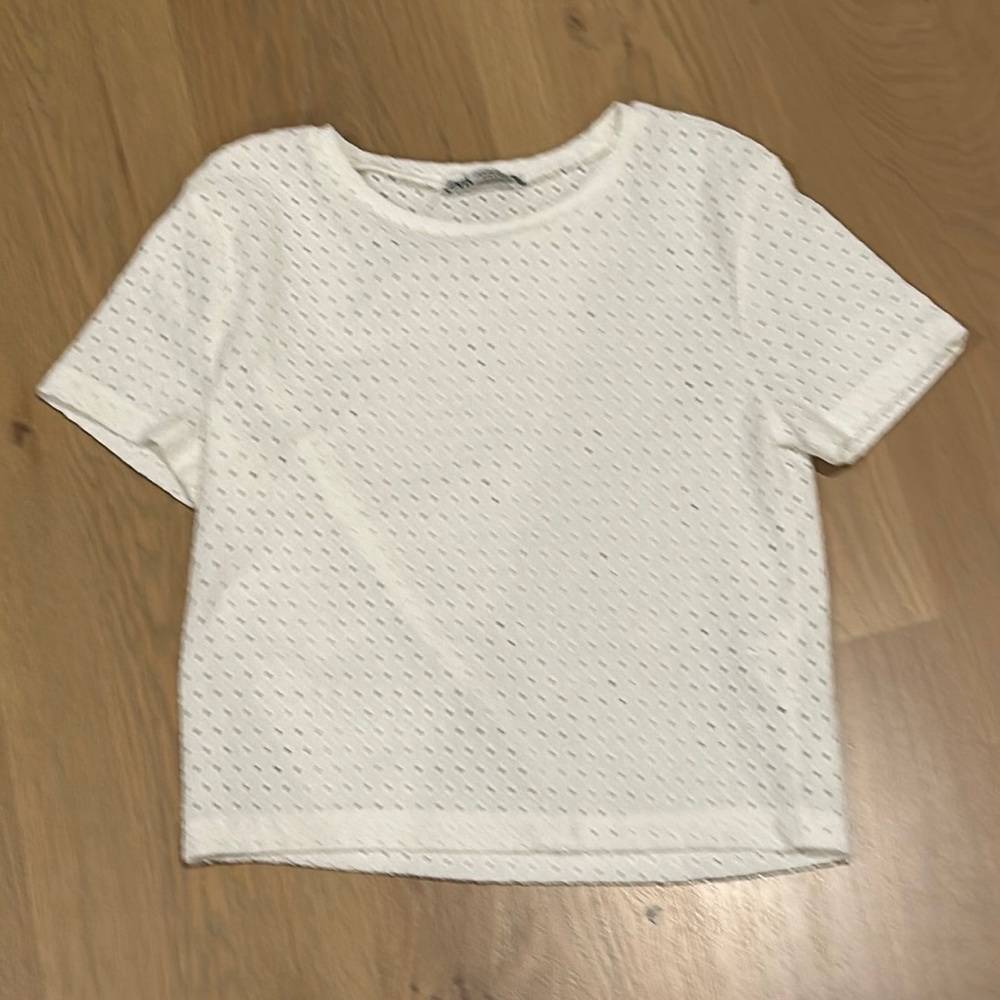 Zara Plain White T-Shirt Top Tiny Decorative Cut Out Design